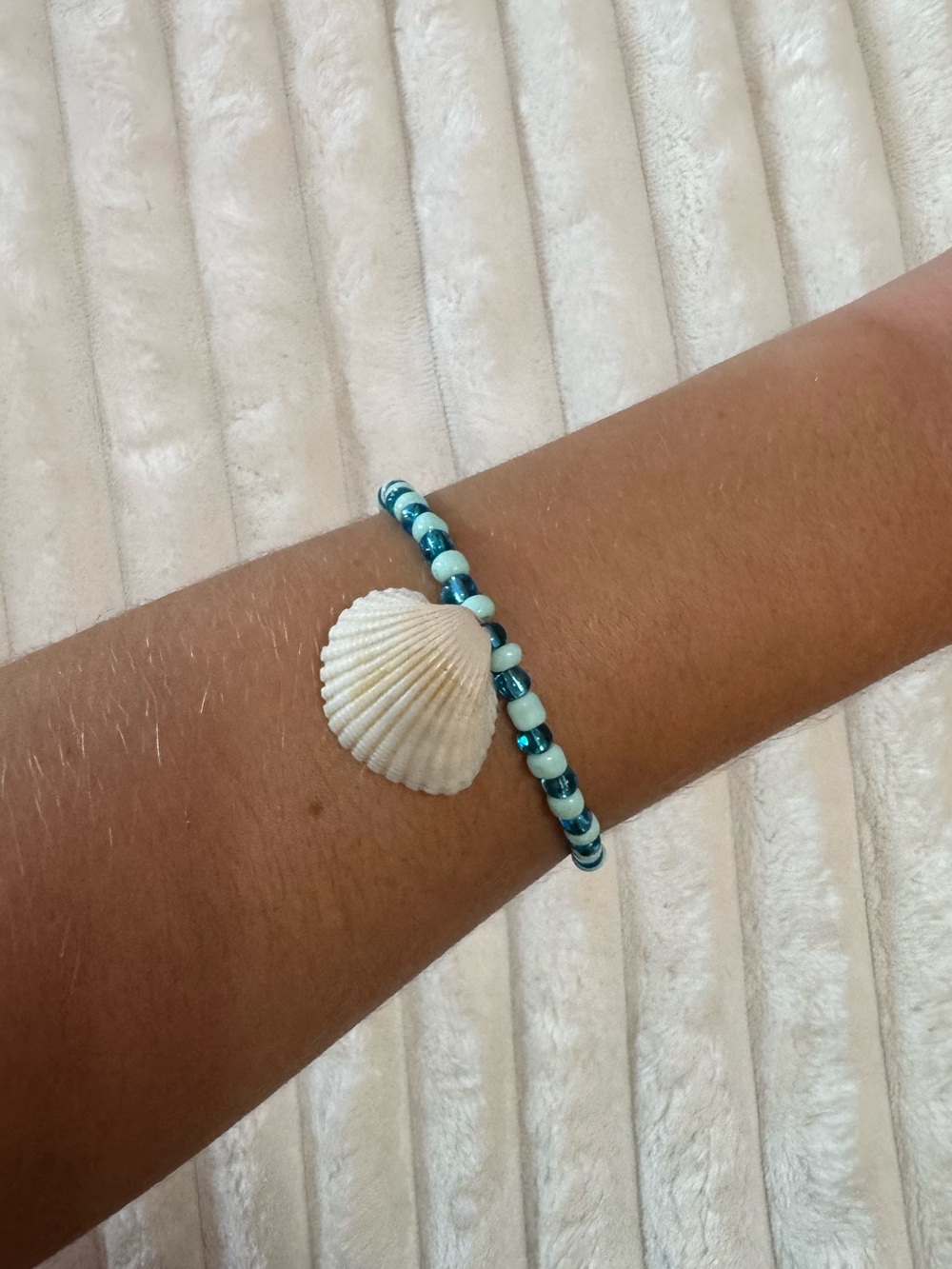 Handmade blue two-toned glass beaded adjustable bracelet with real seashell